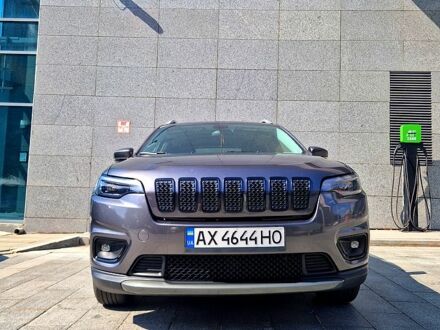 Серый Джип Чероки, объемом двигателя 2.4 л и пробегом 85 тыс. км за 17900 $, фото 1 на Automoto.ua