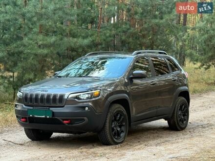 Сірий Джип Cherokee, об'ємом двигуна 1.99 л та пробігом 147 тис. км за 15900 $, фото 1 на Automoto.ua