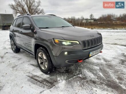 Сірий Джип Cherokee, об'ємом двигуна 3.2 л та пробігом 115 тис. км за 19999 $, фото 1 на Automoto.ua