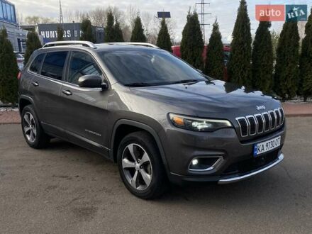 Джип Чероки 2018 в Киеве на Automoto.ua Серый Джип Чероки, объемом двигателя 3.24 л и пробегом 104 тыс. км за 18990 $, фото 1 на Automoto.ua