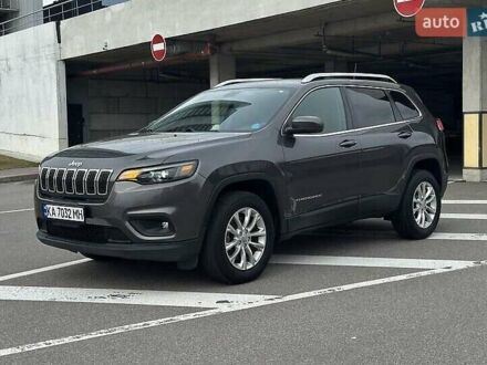 Джип Чероки 2018 в Киеве на Automoto.ua Серый Джип Чероки, объемом двигателя 2.36 л и пробегом 131 тыс. км за 16450 $, фото 1 на Automoto.ua