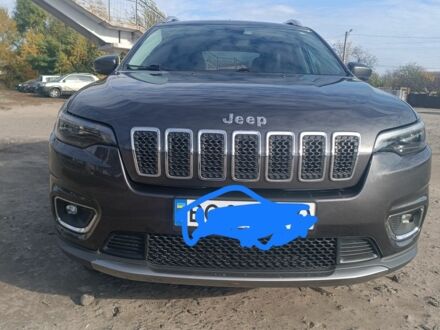 Серый Джип Чероки, объемом двигателя 3 л и пробегом 121 тыс. км за 17700 $, фото 1 на Automoto.ua