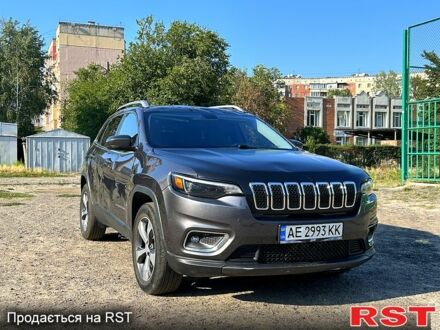 Джип Cherokee 2018 у Полтаві на Automoto.ua Сірий Джип Cherokee, об'ємом двигуна 3.2 л та пробігом 126 тис. км за 7999 $, фото 1 на Automoto.ua