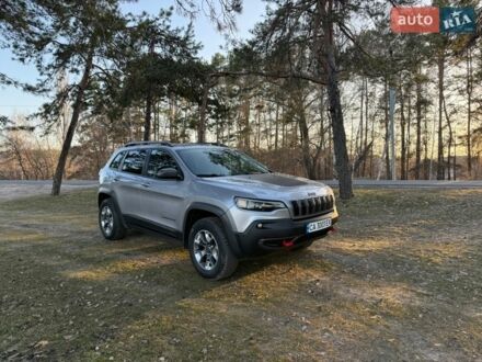Сірий Джип Cherokee, об'ємом двигуна 3.24 л та пробігом 152 тис. км за 18900 $, фото 1 на Automoto.ua