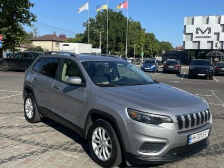 Джип Cherokee 2019 у Одесі на Automoto.ua Сірий Джип Cherokee, об'ємом двигуна 2.4 л та пробігом 49 тис. км за 14900 $, фото 1 на Automoto.ua