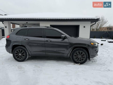 Сірий Джип Cherokee, об'ємом двигуна 2 л та пробігом 169 тис. км за 14900 $, фото 1 на Automoto.ua