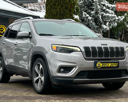 Сірий Джип Cherokee, об'ємом двигуна 3.24 л та пробігом 142 тис. км за 16999 $, фото 1 на Automoto.ua