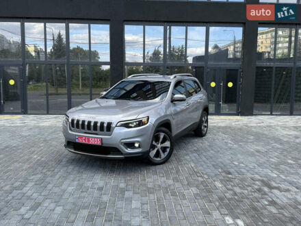 Джип Чероки 2019 в Полтаве на Automoto.ua Серый Джип Чероки, объемом двигателя 2.36 л и пробегом 99 тыс. км за 17800 $, фото 1 на Automoto.ua