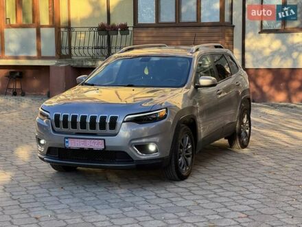 Джип Cherokee 2019 у Рівному на Automoto.ua Сірий Джип Cherokee, об'ємом двигуна 2.36 л та пробігом 144 тис. км за 14950 $, фото 1 на Automoto.ua