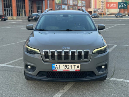 Джип Чероки 2019 в Броварах на Automoto.ua Серый Джип Чероки, объемом двигателя 2.36 л и пробегом 144 тыс. км за 17000 $, фото 1 на Automoto.ua