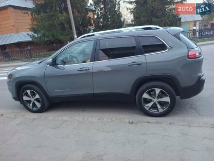 Сірий Джип Cherokee, об'ємом двигуна 2 л та пробігом 38 тис. км за 18500 $, фото 1 на Automoto.ua