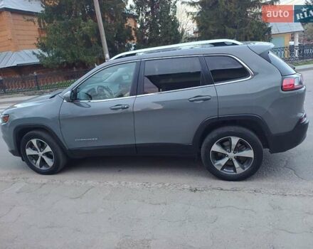 Сірий Джип Cherokee, об'ємом двигуна 2 л та пробігом 38 тис. км за 18500 $, фото 1 на Automoto.ua