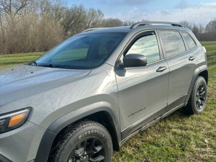 Сірий Джип Cherokee, об'ємом двигуна 3.2 л та пробігом 138 тис. км за 18500 $, фото 1 на Automoto.ua