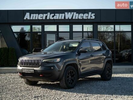 Сірий Джип Cherokee, об'ємом двигуна 3.24 л та пробігом 103 тис. км за 19900 $, фото 1 на Automoto.ua