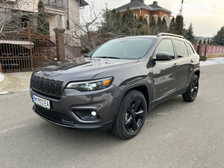 Джип Cherokee 2019 у Сумах на Automoto.ua Сірий Джип Cherokee, об'ємом двигуна 2.4 л та пробігом 12 тис. км за 19500 $, фото 1 на Automoto.ua