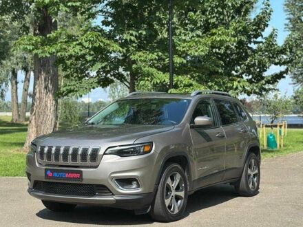 Джип Чероки 2019 в Киеве на Automoto.ua Серый Джип Чероки, объемом двигателя 3.2 л и пробегом 152 тыс. км за 18000 $, фото 1 на Automoto.ua