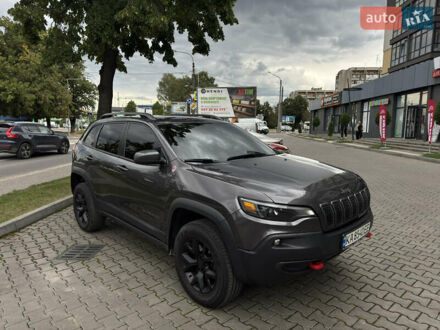 Джип Cherokee 2019 у Івано-Франківську на Automoto.ua Сірий Джип Cherokee, об'ємом двигуна 3.24 л та пробігом 120 тис. км за 23000 $, фото 1 на Automoto.ua
