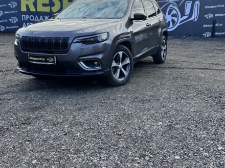 Сірий Джип Cherokee, об'ємом двигуна 3.2 л та пробігом 182 тис. км за 14800 $, фото 1 на Automoto.ua