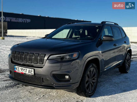 Серый Джип Чероки, объемом двигателя 2 л и пробегом 106 тыс. км за 22700 $, фото 1 на Automoto.ua