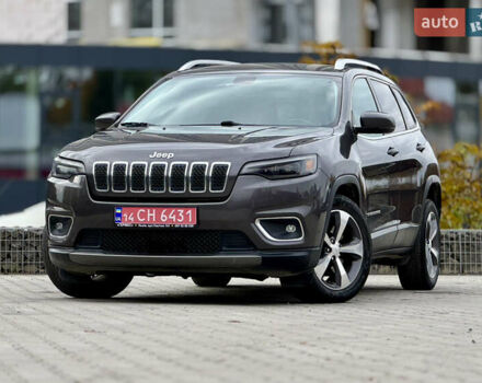 Сірий Джип Cherokee, об'ємом двигуна 2.36 л та пробігом 183 тис. км за 15850 $, фото 1 на Automoto.ua