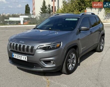 Сірий Джип Cherokee, об'ємом двигуна 2.36 л та пробігом 120 тис. км за 17000 $, фото 1 на Automoto.ua