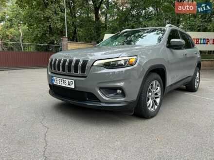 Сірий Джип Cherokee, об'ємом двигуна 2.4 л та пробігом 142 тис. км за 18000 $, фото 1 на Automoto.ua