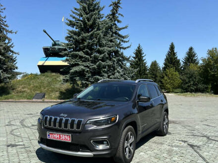 Джип Чероки 2019 в Дубно на Automoto.ua Серый Джип Чероки, объемом двигателя 3.2 л и пробегом 225 тыс. км за 16500 $, фото 1 на Automoto.ua
