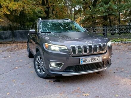 Сірий Джип Cherokee, об'ємом двигуна 2.36 л та пробігом 35 тис. км за 17899 $, фото 1 на Automoto.ua