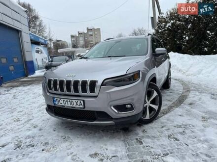 Серый Джип Чероки, объемом двигателя 2.36 л и пробегом 160 тыс. км за 16400 $, фото 1 на Automoto.ua