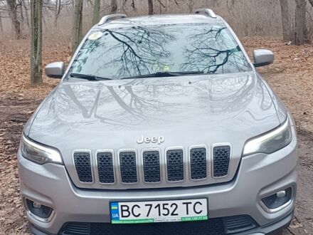 Джип Чероки 2020 в Харькове на Automoto.ua Серый Джип Чероки, объемом двигателя 3.2 л и пробегом 161 тыс. км за 18300 $, фото 1 на Automoto.ua
