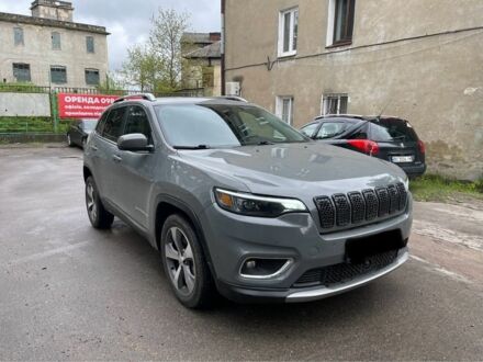 Сірий Джип Cherokee, об'ємом двигуна 2 л та пробігом 107 тис. км за 18800 $, фото 1 на Automoto.ua