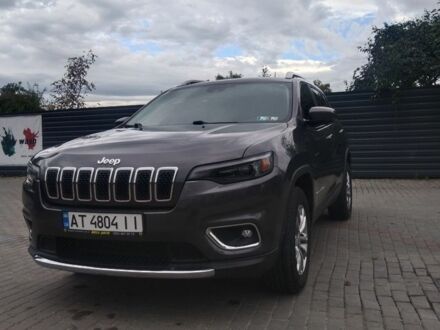 Серый Джип Чероки, объемом двигателя 3.2 л и пробегом 76 тыс. км за 385 $, фото 1 на Automoto.ua