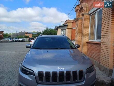Джип Cherokee 2020 у Александрие на Automoto.ua Сірий Джип Cherokee, об'ємом двигуна 2.36 л та пробігом 17 тис. км за 19700 $, фото 1 на Automoto.ua