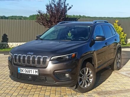 Джип Чероки 2020 в Черткове на Automoto.ua Серый Джип Чероки, объемом двигателя 3.2 л и пробегом 131 тыс. км за 21399 $, фото 1 на Automoto.ua