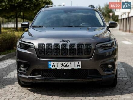 Джип Чероки 2021 в Ивано-Франковске на Automoto.ua Серый Джип Чероки, объемом двигателя 2.36 л и пробегом 112 тыс. км за 17850 $, фото 1 на Automoto.ua