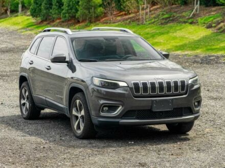 Джип Cherokee 2021 у Мукачеве на Automoto.ua Сірий Джип Cherokee, об'ємом двигуна 3.2 л та пробігом 37 тис. км за 12200 $, фото 1 на Automoto.ua
