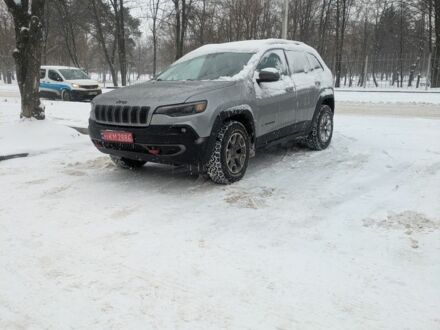 Сірий Джип Cherokee, об'ємом двигуна 3 л та пробігом 127 тис. км за 18900 $, фото 1 на Automoto.ua