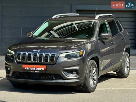 Сірий Джип Cherokee, об'ємом двигуна 3.24 л та пробігом 65 тис. км за 17499 $, фото 1 на Automoto.ua
