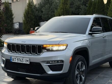 Сірий Джип Cherokee, об'ємом двигуна 2 л та пробігом 55 тис. км за 39649 $, фото 1 на Automoto.ua