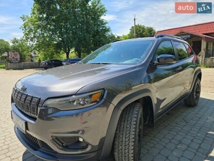 Сірий Джип Cherokee, об'ємом двигуна 3.24 л та пробігом 86 тис. км за 19900 $, фото 1 на Automoto.ua