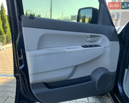 Синій Джип Cherokee, об'ємом двигуна 2.77 л та пробігом 259 тис. км за 10800 $, фото 13 на Automoto.ua