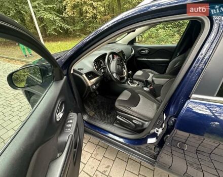 Синій Джип Cherokee, об'ємом двигуна 3.24 л та пробігом 214 тис. км за 11900 $, фото 6 на Automoto.ua