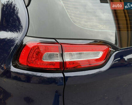 Джип Cherokee 2014 у Дніпро (Дніпропетровську) на Automoto.ua Синій Джип Cherokee, об'ємом двигуна 2.36 л та пробігом 199 тис. км за 10499 $, фото 22 на Automoto.ua