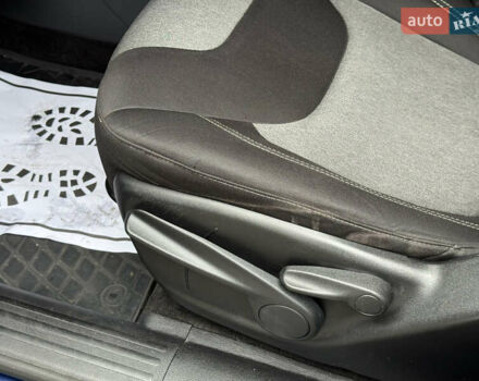 Джип Cherokee 2014 у Дніпро (Дніпропетровську) на Automoto.ua Синій Джип Cherokee, об'ємом двигуна 2.36 л та пробігом 199 тис. км за 10499 $, фото 40 на Automoto.ua