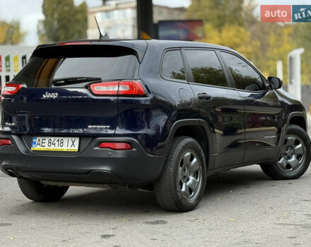 Джип Cherokee 2014 у Дніпро (Дніпропетровську) на Automoto.ua Синій Джип Cherokee, об'ємом двигуна 2.36 л та пробігом 199 тис. км за 10499 $, фото 4 на Automoto.ua