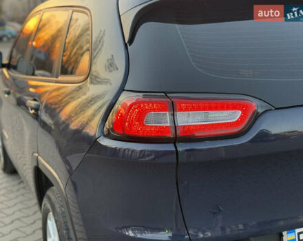 Синий Джип Чероки, объемом двигателя 2.36 л и пробегом 136 тыс. км за 11550 $, фото 51 на Automoto.ua