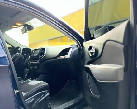 Синій Джип Cherokee, об'ємом двигуна 2.36 л та пробігом 220 тис. км за 9990 $, фото 24 на Automoto.ua