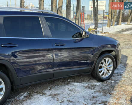 Синій Джип Cherokee, об'ємом двигуна 3.24 л та пробігом 185 тис. км за 13500 $, фото 21 на Automoto.ua