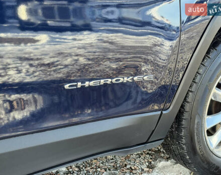 Синій Джип Cherokee, об'ємом двигуна 3.24 л та пробігом 185 тис. км за 13500 $, фото 22 на Automoto.ua