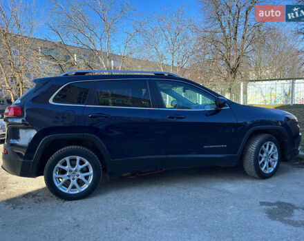 Синій Джип Cherokee, об'ємом двигуна 2.4 л та пробігом 135 тис. км за 15500 $, фото 3 на Automoto.ua